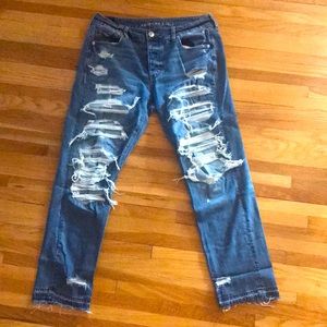 American Eagle Distressed Tomgirl Jeans